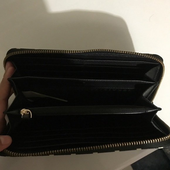 Kate Spade Wallet (Neda Laurel Way Printed Check) - Picture 3 of 3